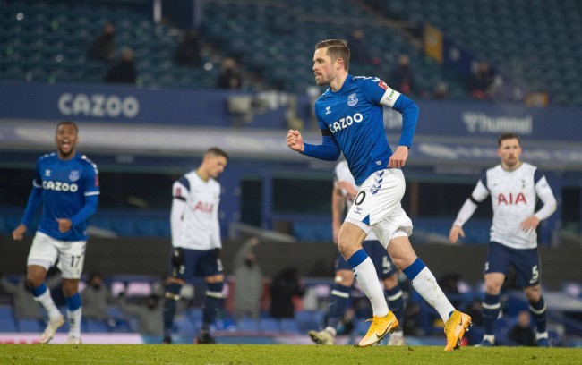 理中起着至 理中起着至